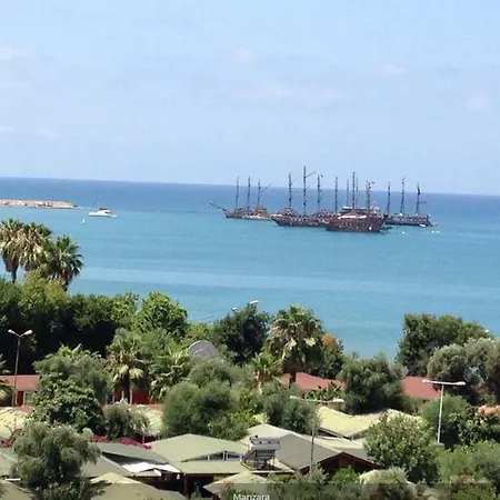 Aura Boutique Hotel 3*