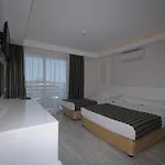فندق Aura Boutique 3*