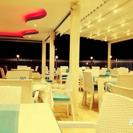 Отель Aura Boutique 3*