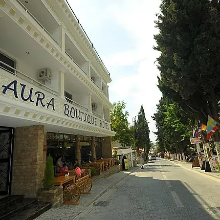 Aura Boutique 3* Side