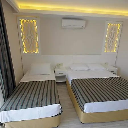 Hotel Aura Boutique 3*